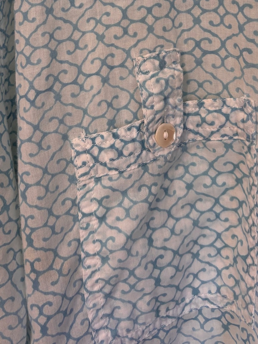 Roberta Roller Rabbit Scroll Print Button Down Large - Picture 4 of 6